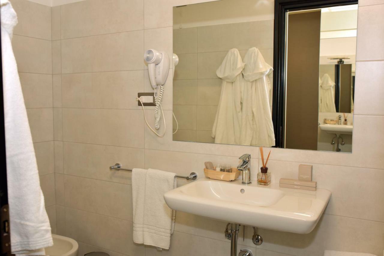 Hotel Diamante Corbetta Ngoại thất bức ảnh